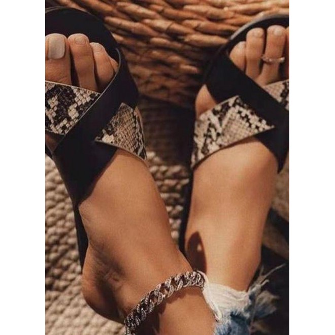 Women's Leopard Round Toe Nubuck Flat Heel Sandals