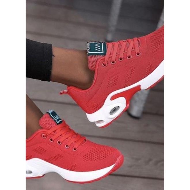 Women's Lace-up Round Toe Flat Heel Sneakers
